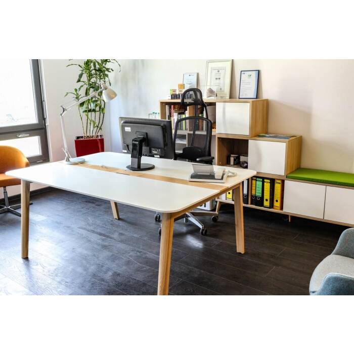 MIETMÖBEL - 3-teiliger Arbeitsplatz stylish mit Schreibtisch, Premium-Bürodrehstuhl und Regalsystem