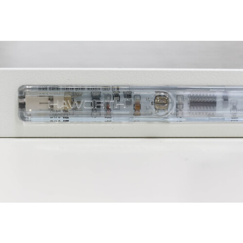 "LIM" LED-Schreibtischlampe in weiß, Design: Ralph Reddig & Pablo Pardo