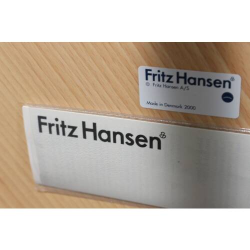 Beistelltisch / Fritz Hansen "CIRCULAR" / 75 cm Durchmesser