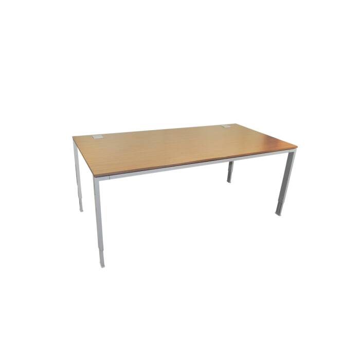 Schreibtisch / Wini / nussbaum / 200 x 100 cm
