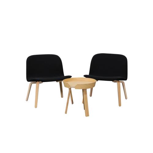 Loungestuhl / MUUTO "Visu Lounge Chair" / eiche / Polster schwarz