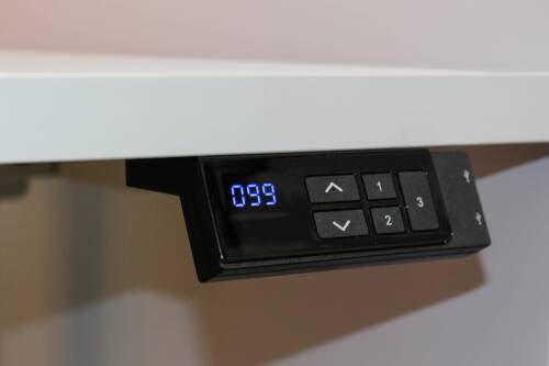 Steh-Sitz-Schreibtisch / Memory Display / elektrisch höhenverstellbar / 200 x 100 cm / Gestell schwarz (RAL 9005)